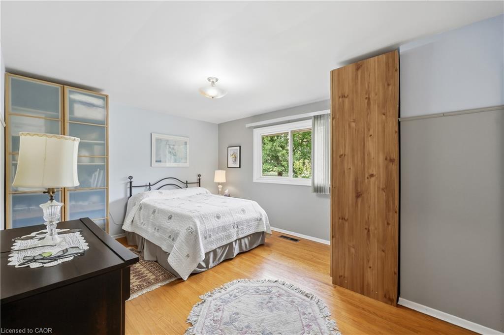 4 Kew Court Property Photo 13