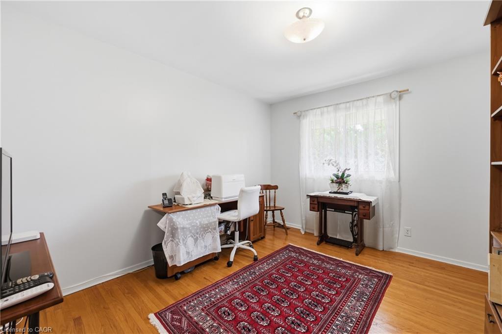 4 Kew Court Property Photo 14