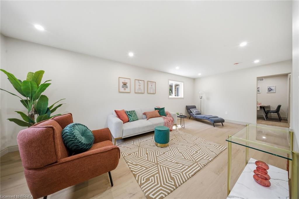 14 Bond Street Property Photo 6