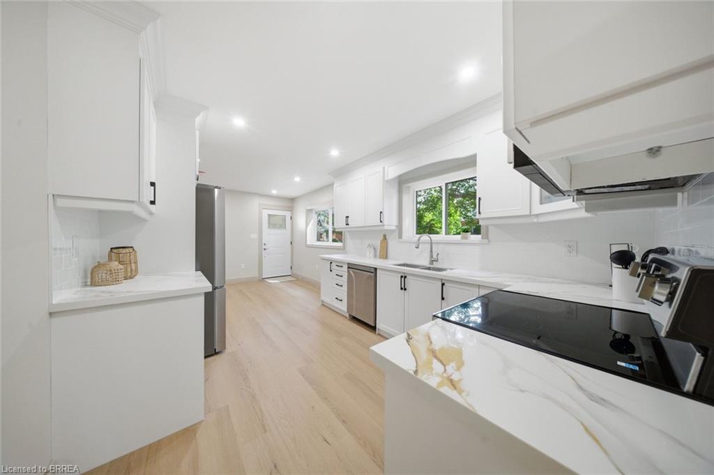 14 Bond Street Property Photo 14