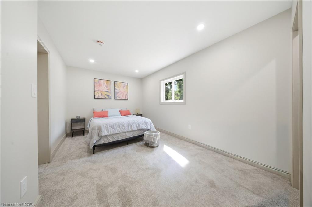 14 Bond Street Property Photo 15