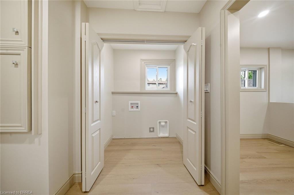 14 Bond Street Property Photo 23