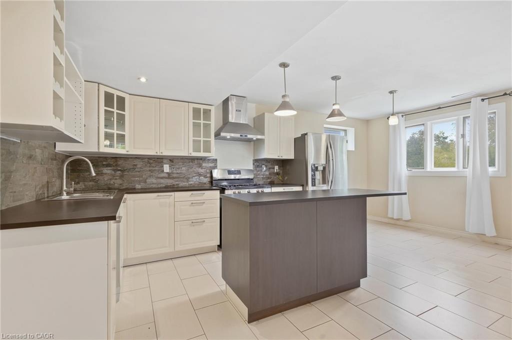 430 Winniett Street Property Photo 27