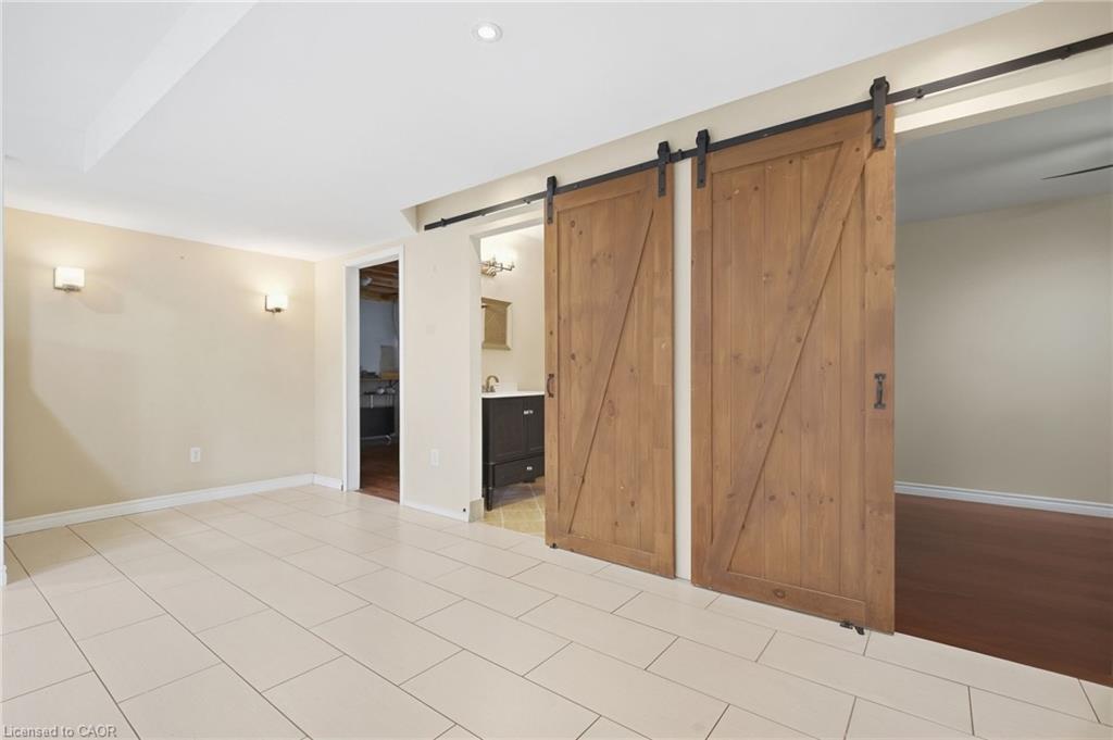 430 Winniett Street Property Photo 36