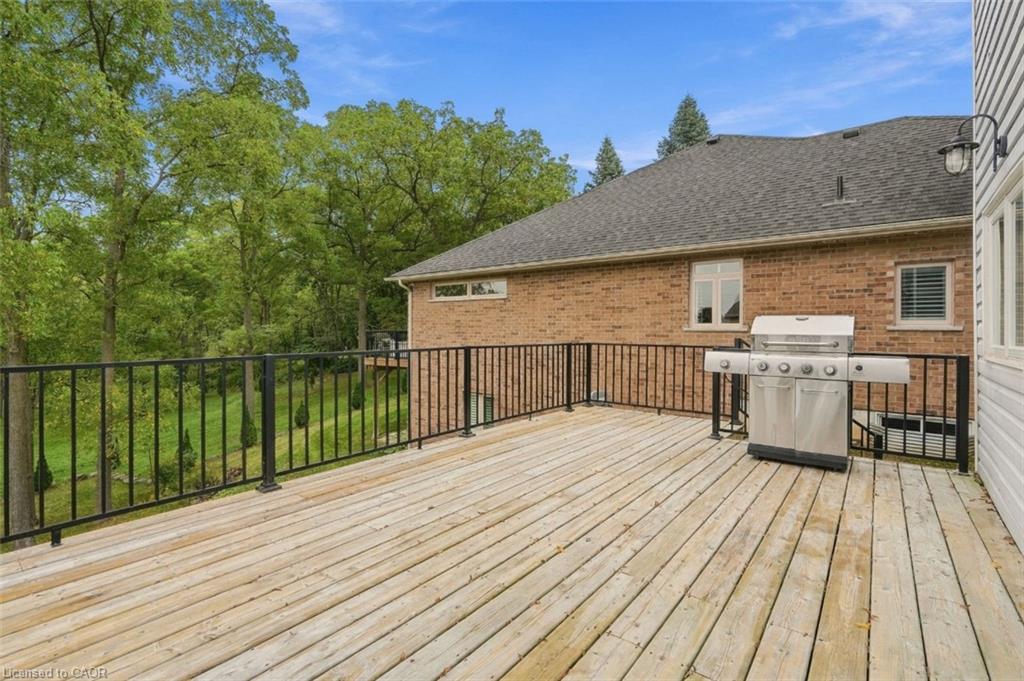 430 Winniett Street Property Photo 40