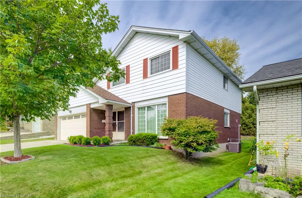 16 Bonnylyn Drive Property Photo 3