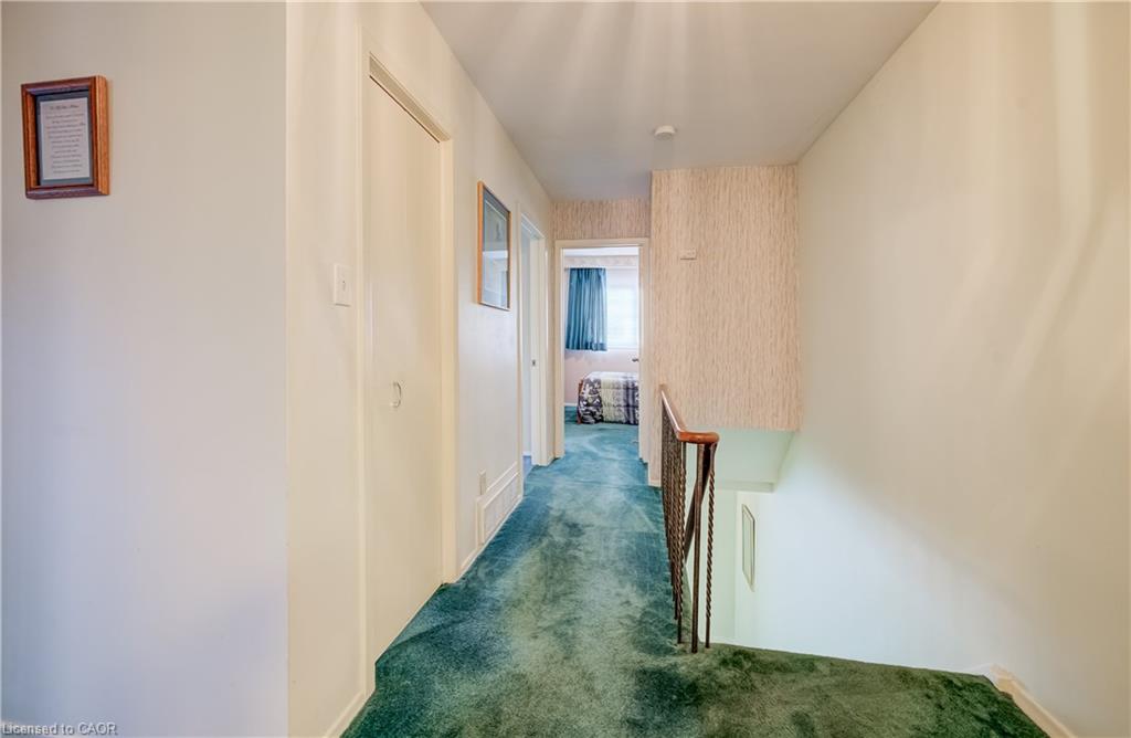 16 Bonnylyn Drive Property Photo 20