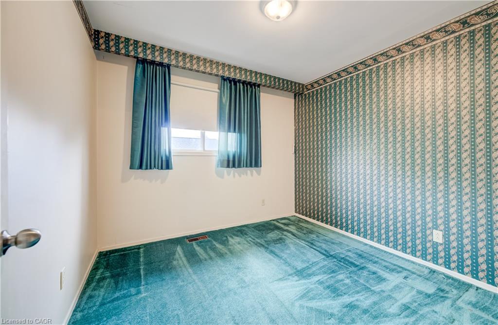 16 Bonnylyn Drive Property Photo 23