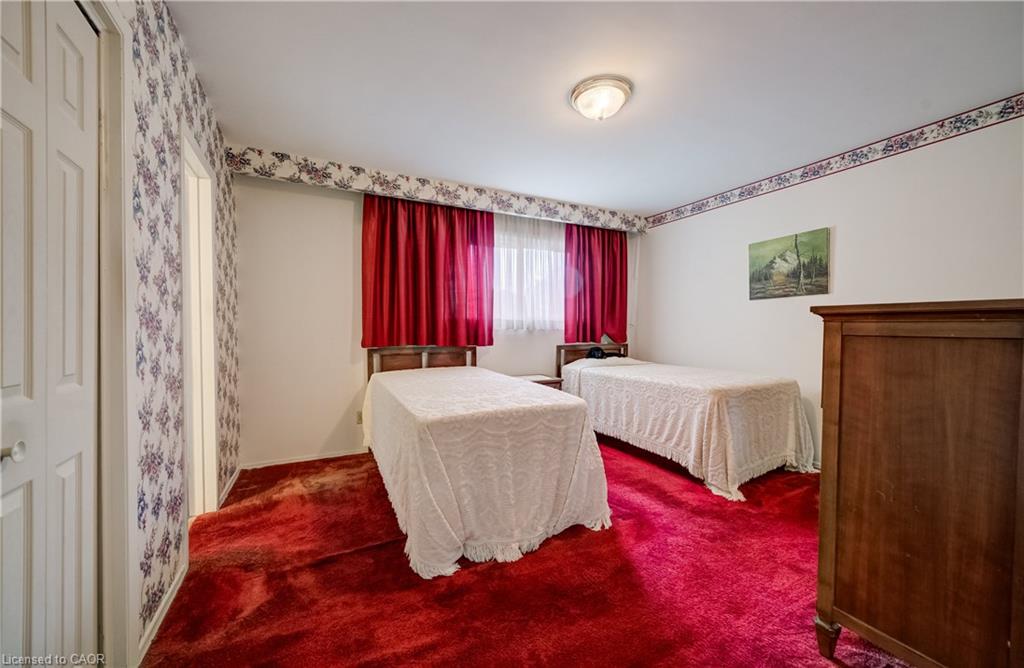 16 Bonnylyn Drive Property Photo 24