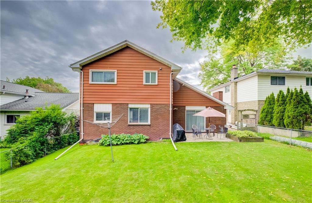 16 Bonnylyn Drive Property Photo 37