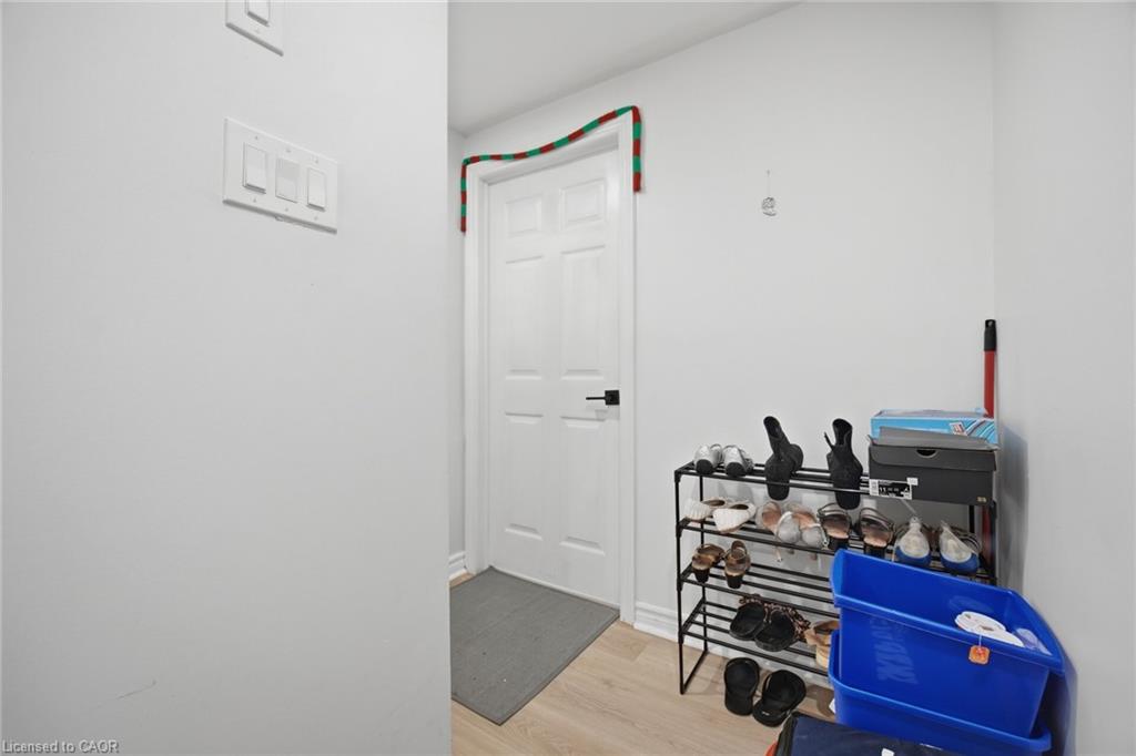 86-135 Hardcastle Drive Property Photo 29