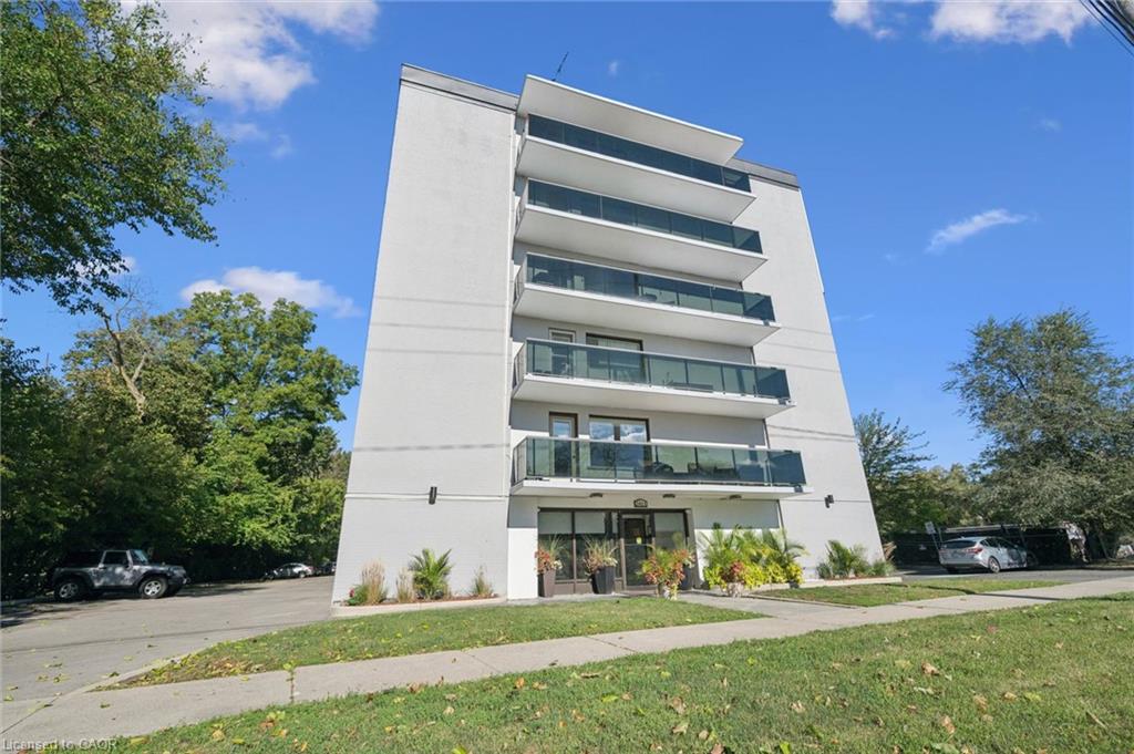 405-2411 New Street Property Photo 1