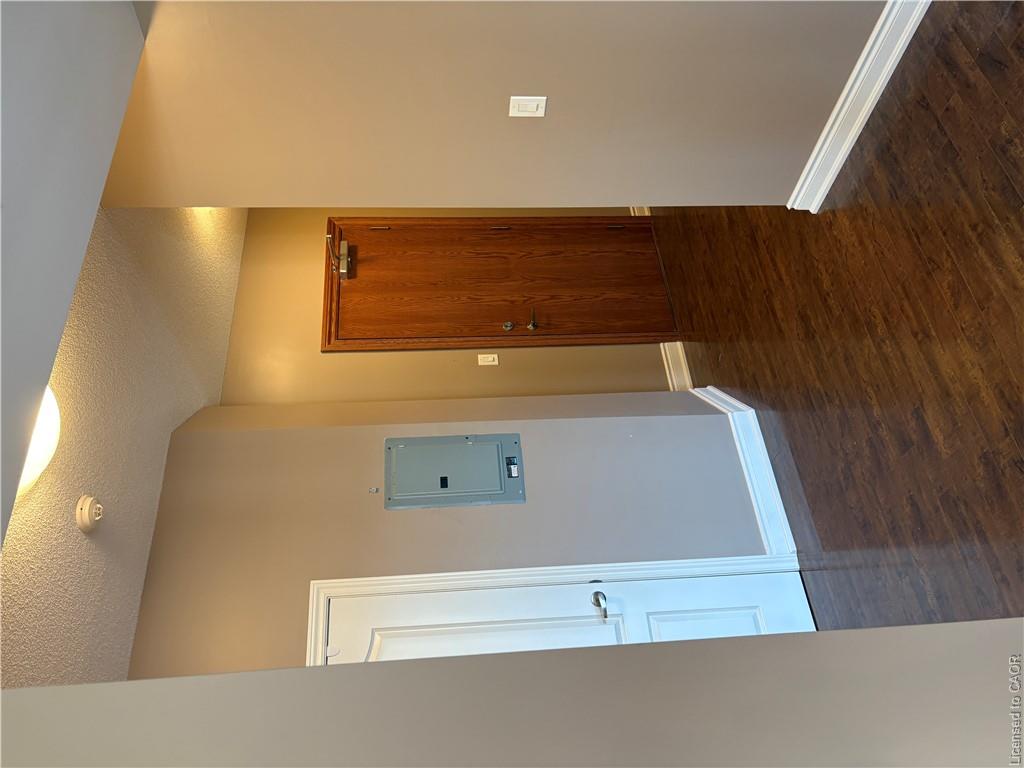 319-8111 Forest Glen Drive Property Photo 5