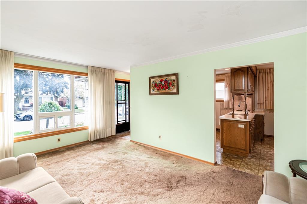 30 Goldfinch Road Property Photo 4
