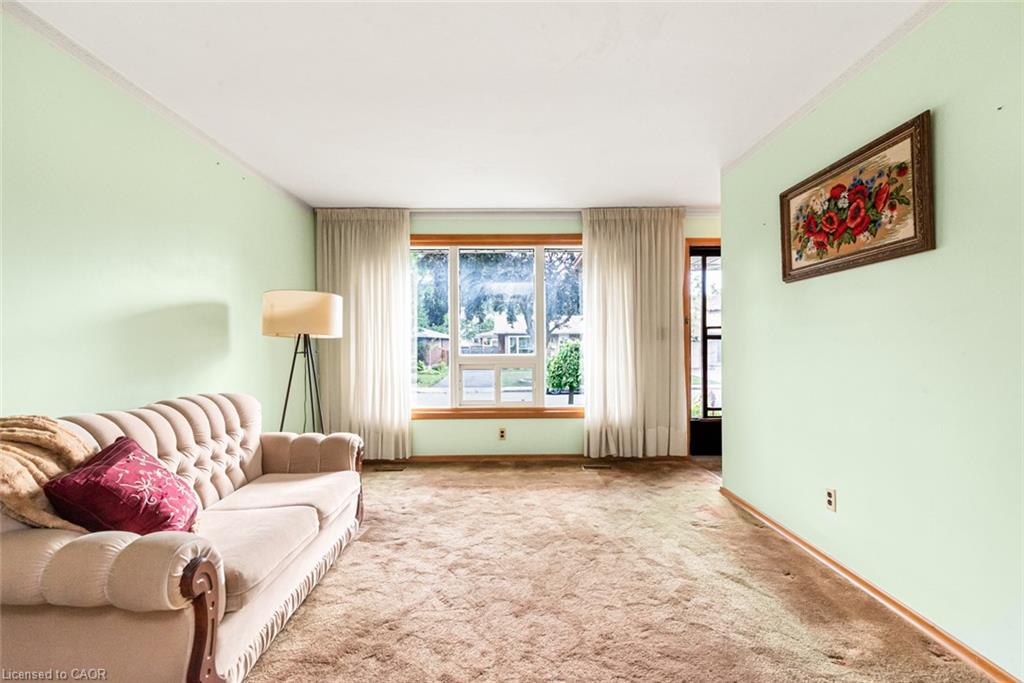 30 Goldfinch Road Property Photo 5