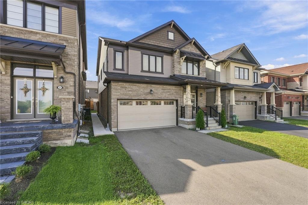 35 Royal Coachman Way Property Photo 2
