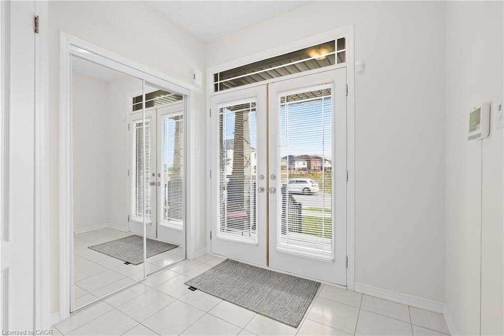 35 Royal Coachman Way Property Photo 4