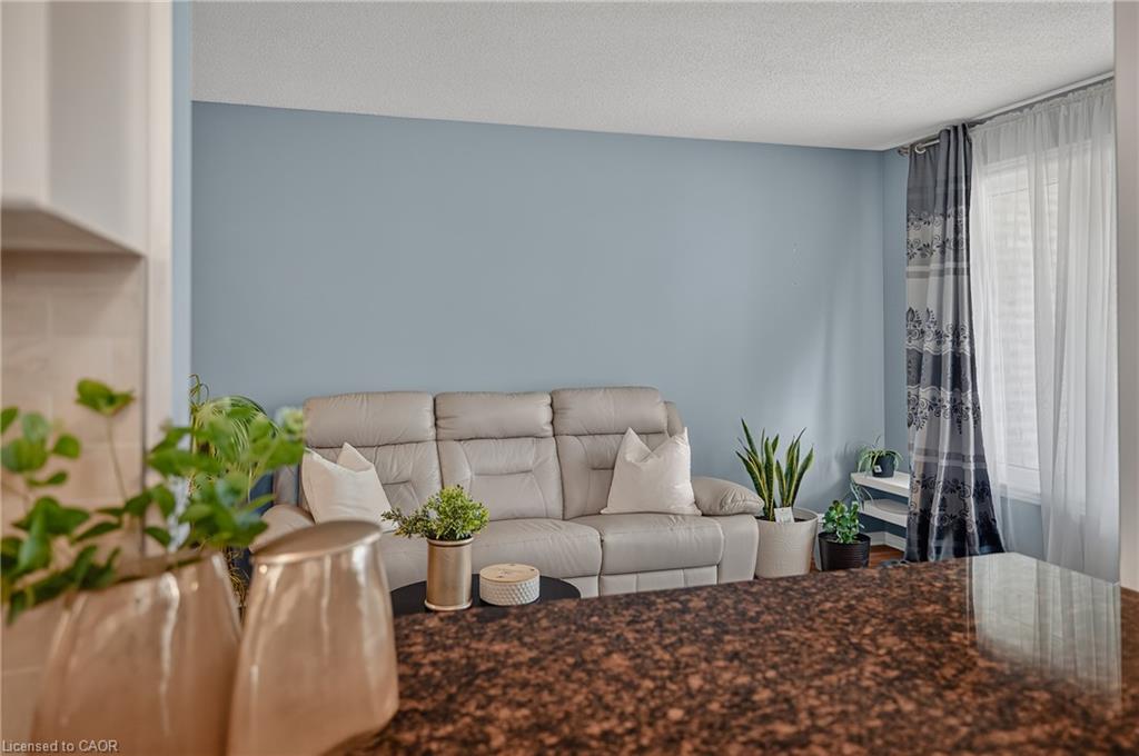657a Jacob Lane Property Photo 6