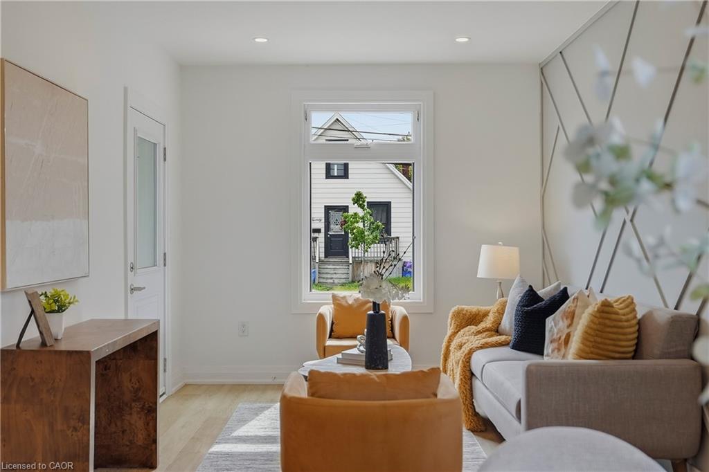 19 Vansitmart Avenue Property Photo 6