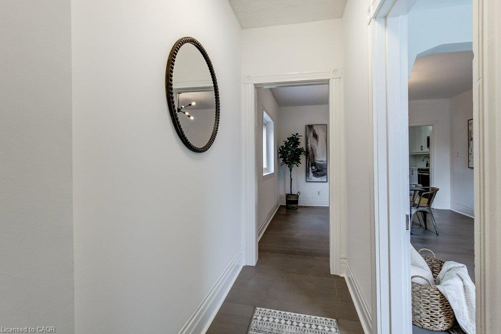533 Catharine Street N Property Photo 7