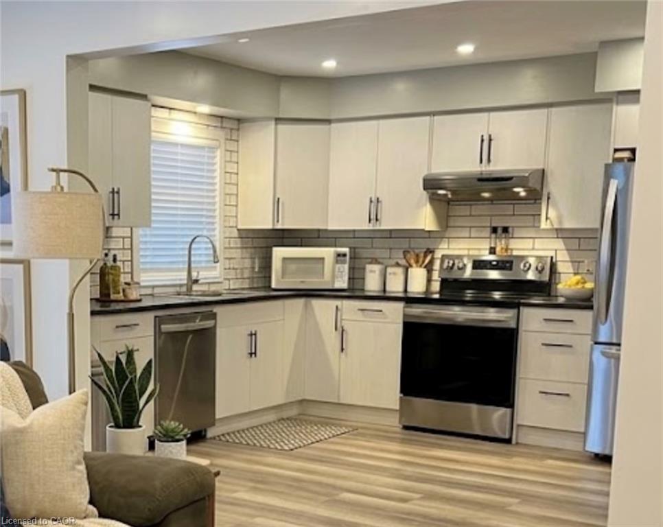 27 Winslow Drive Property Photo 4