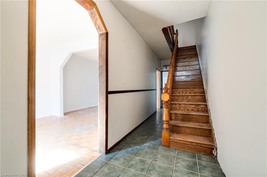 23 Oak Avenue Property Photo 7