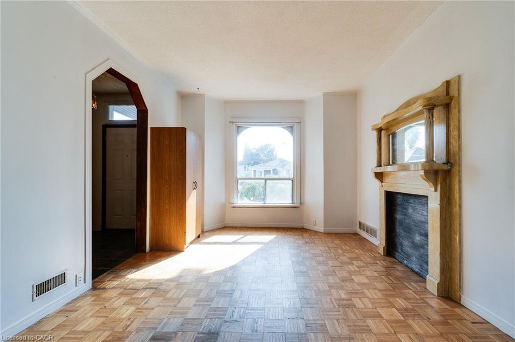 23 Oak Avenue Property Photo 8