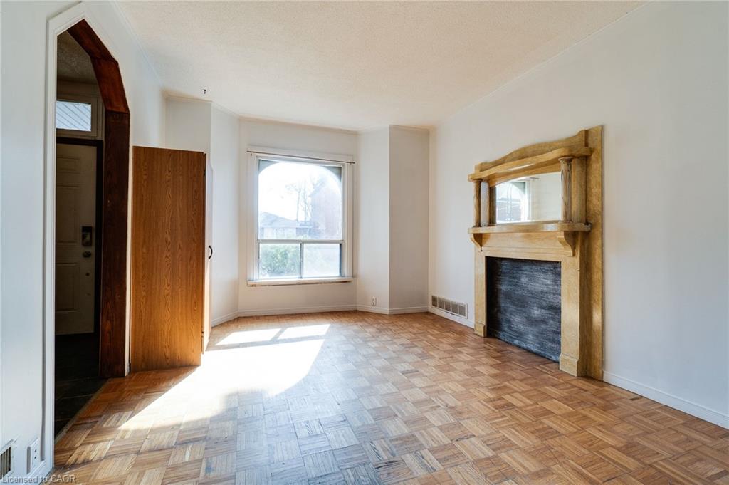 23 Oak Avenue Property Photo 9