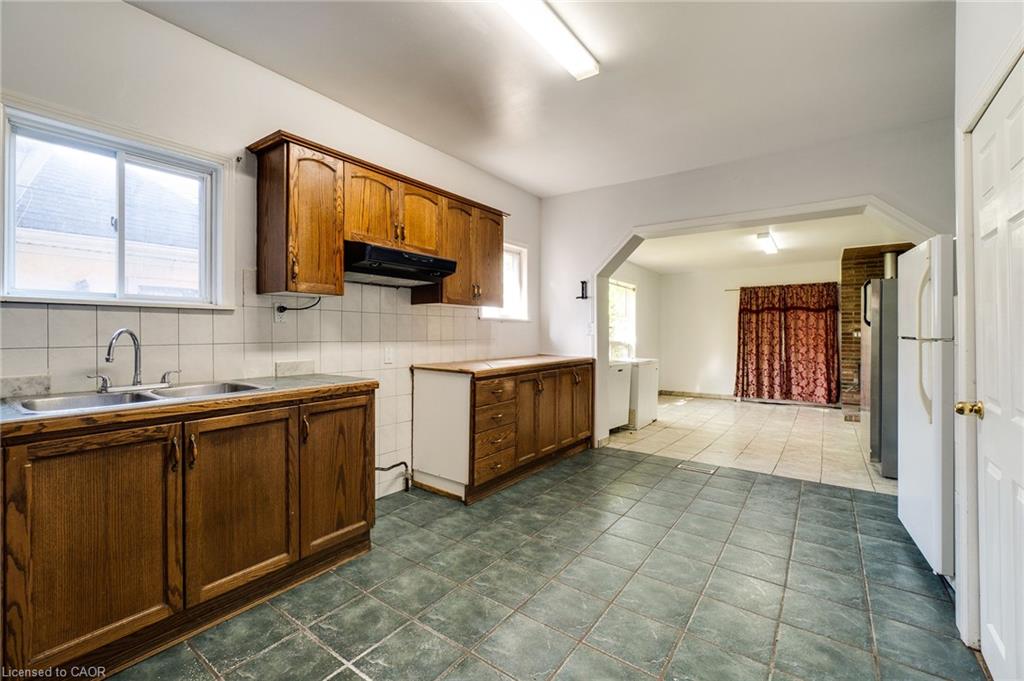 23 Oak Avenue Property Photo 19