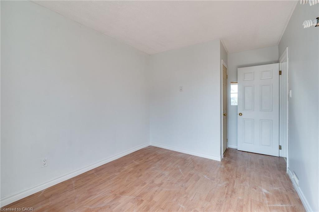 23 Oak Avenue Property Photo 34