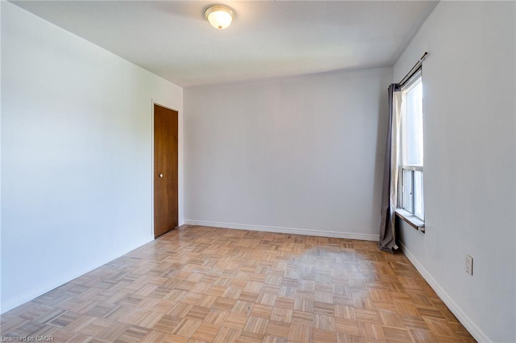 23 Oak Avenue Property Photo 37