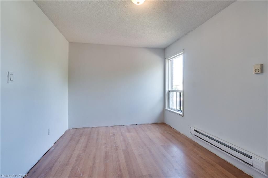 23 Oak Avenue Property Photo 42