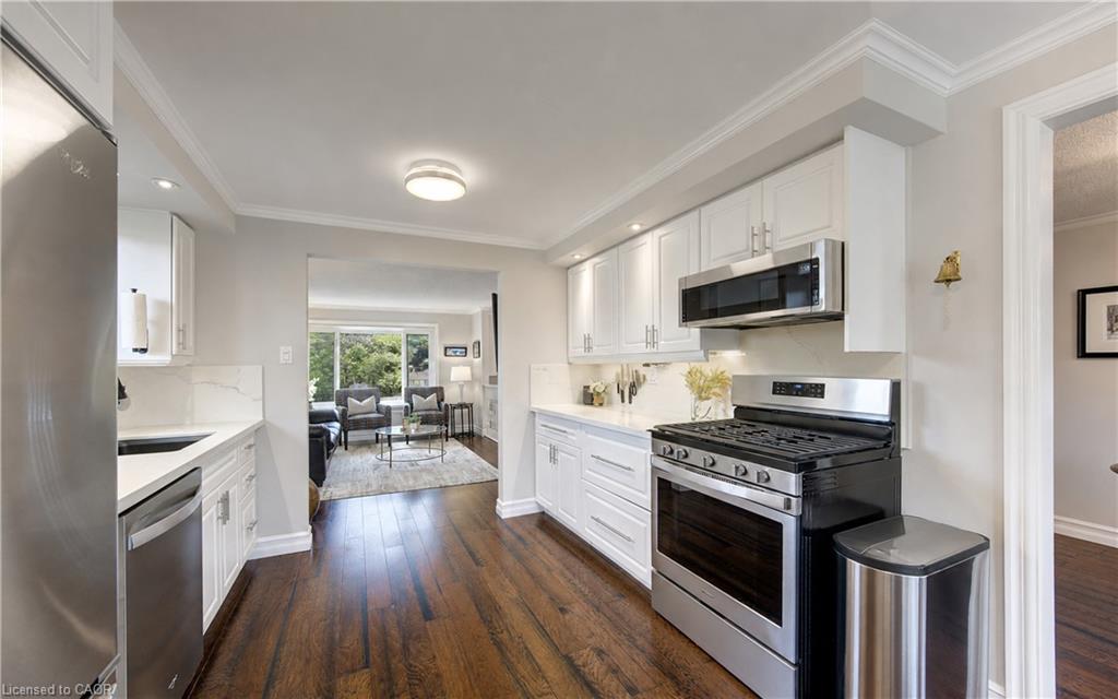 11 Woodborough Place Property Photo 5