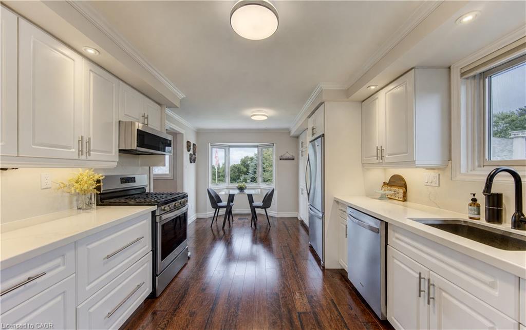 11 Woodborough Place Property Photo 7
