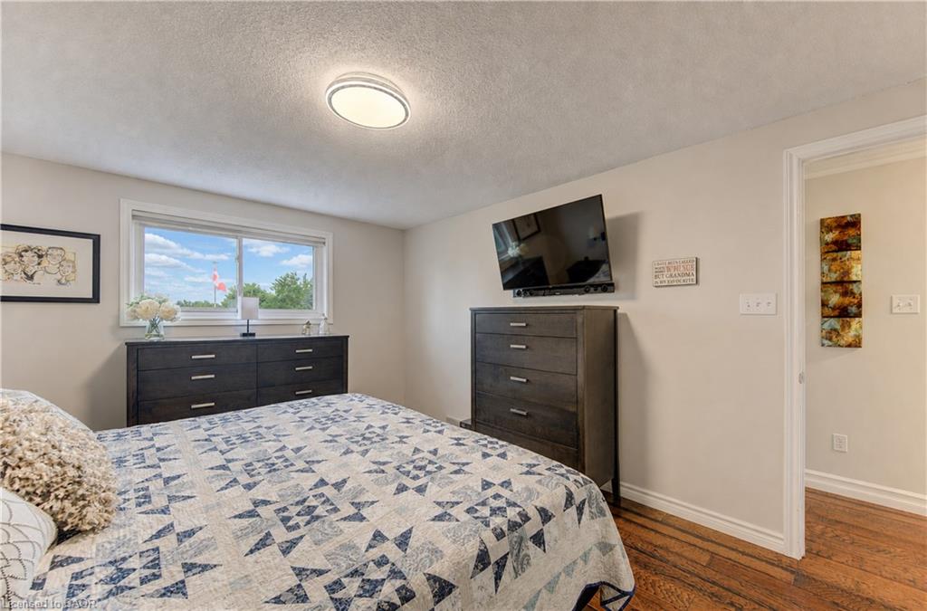 11 Woodborough Place Property Photo 17