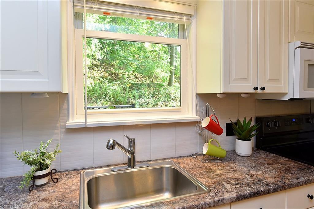 24 Delsey Street Property Photo 19