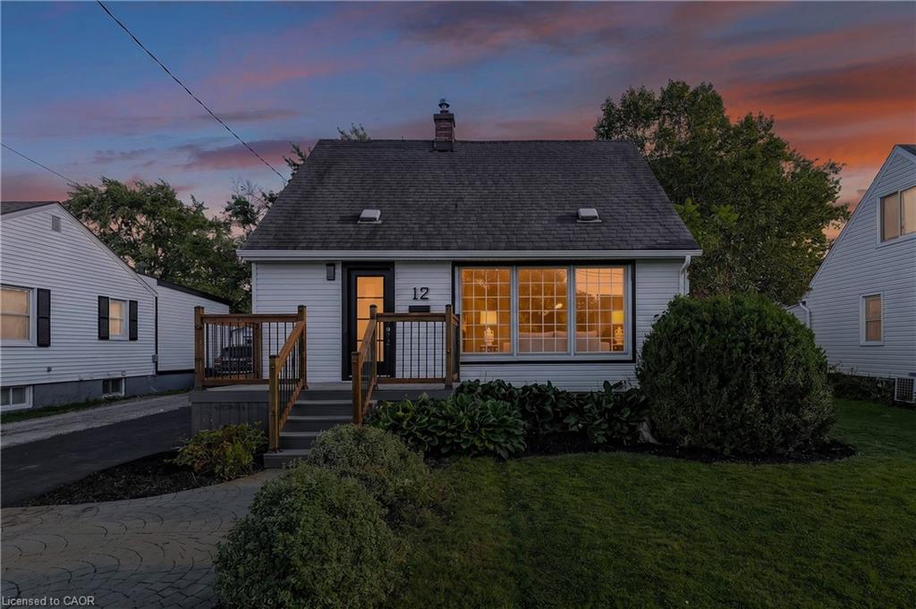 12 Admiral Road Property Photo 1
