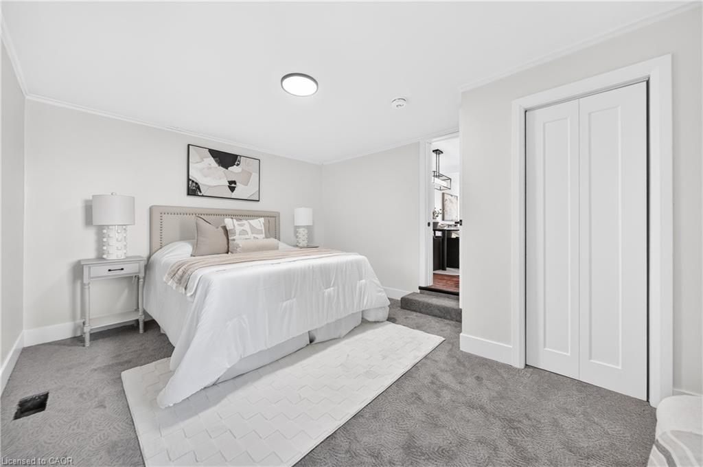 12 Admiral Road Property Photo 25