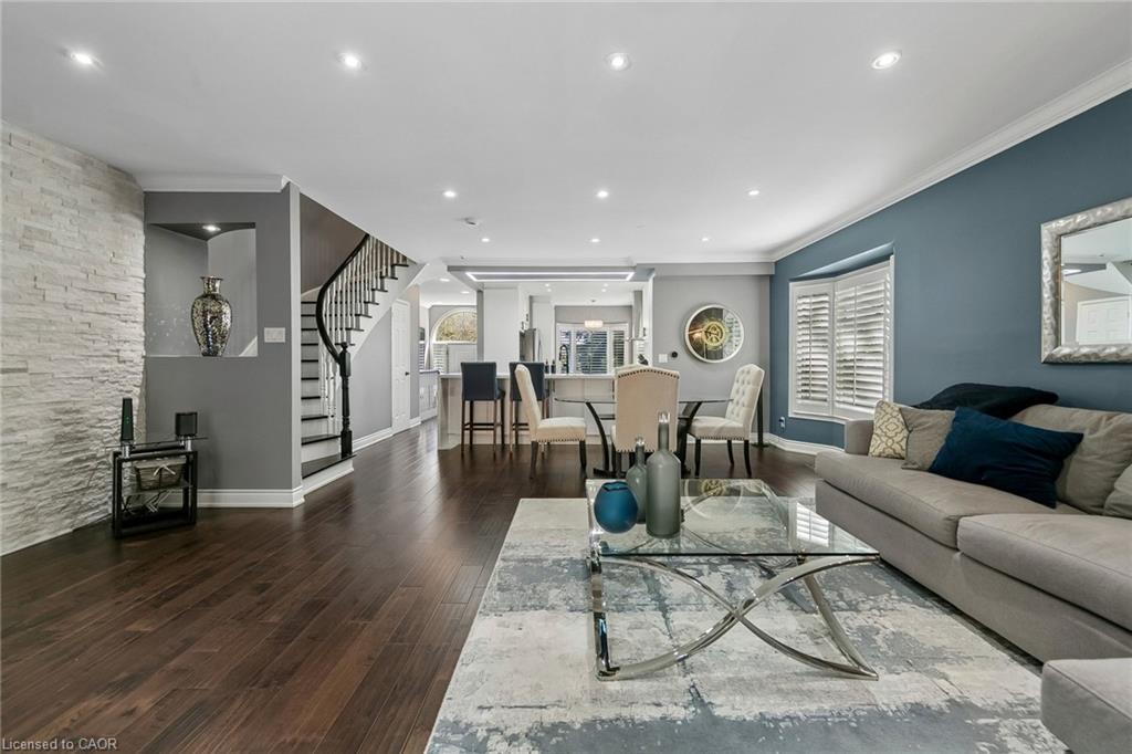 73 Windhaven Place Property Photo 18
