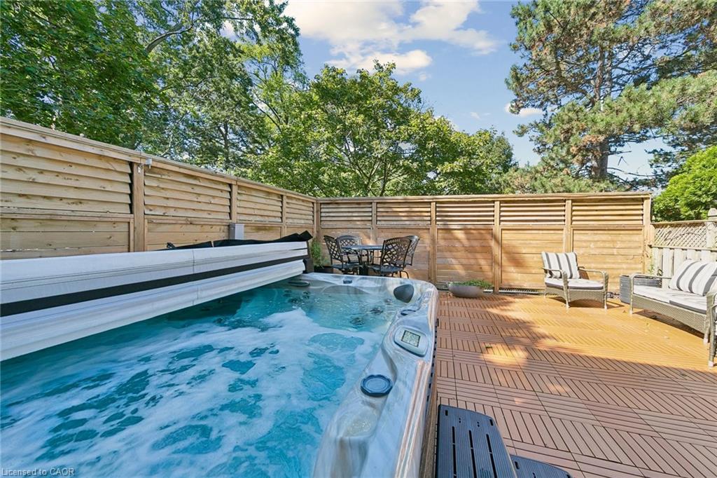 73 Windhaven Place Property Photo 40