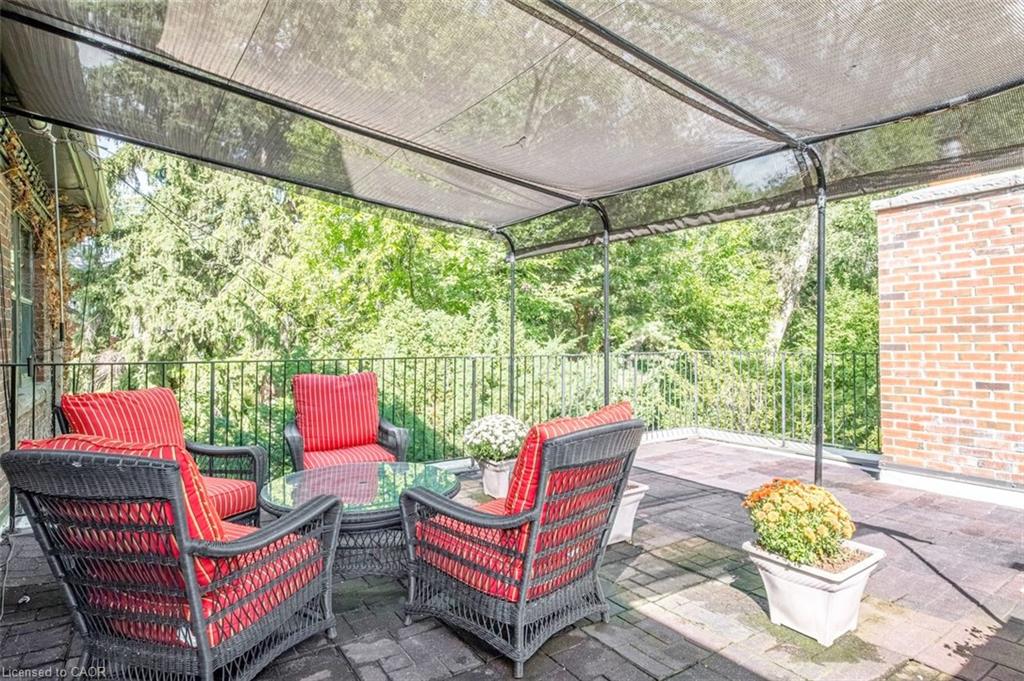18 Forsyth Avenue N Property Photo 48