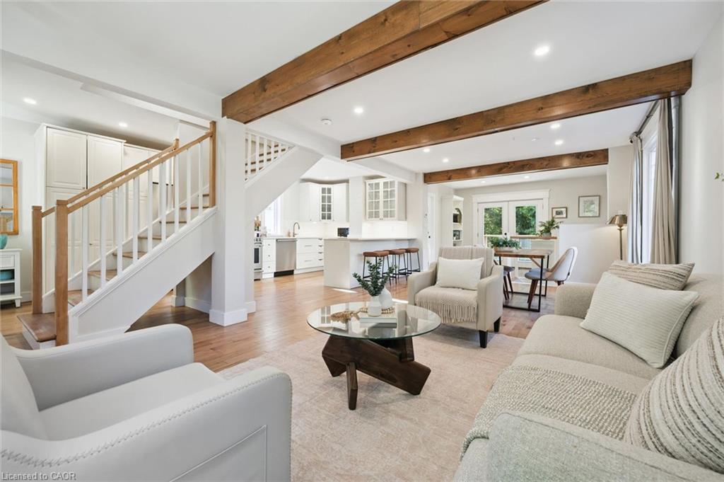 31 James Street W Property Photo 1