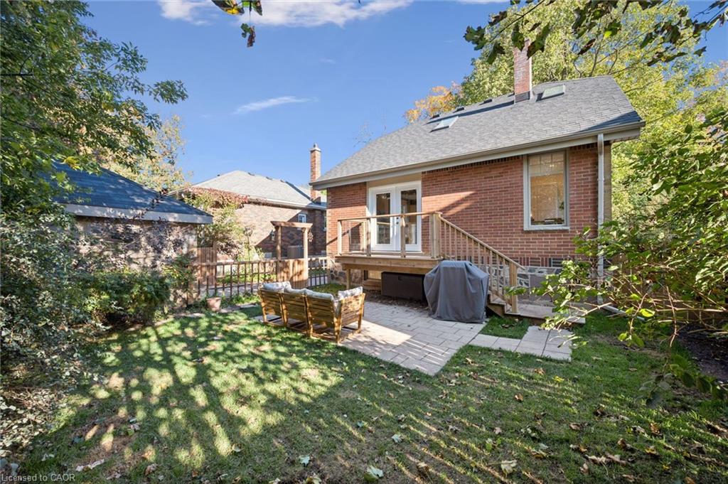 31 James Street W Property Photo 36