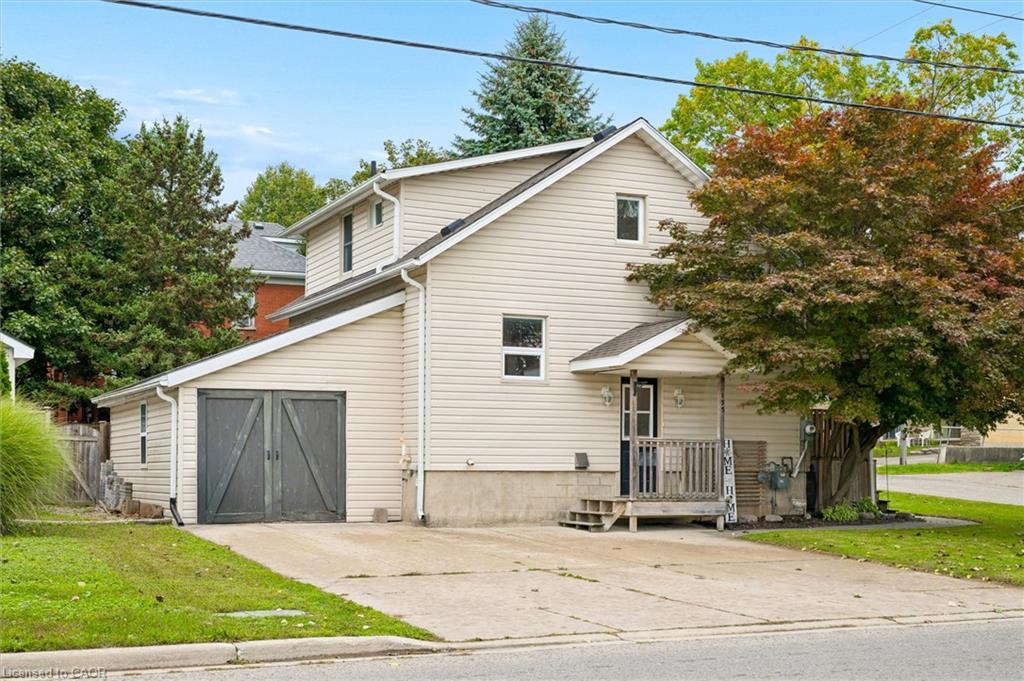 195 Victoria Avenue S Property Photo 1