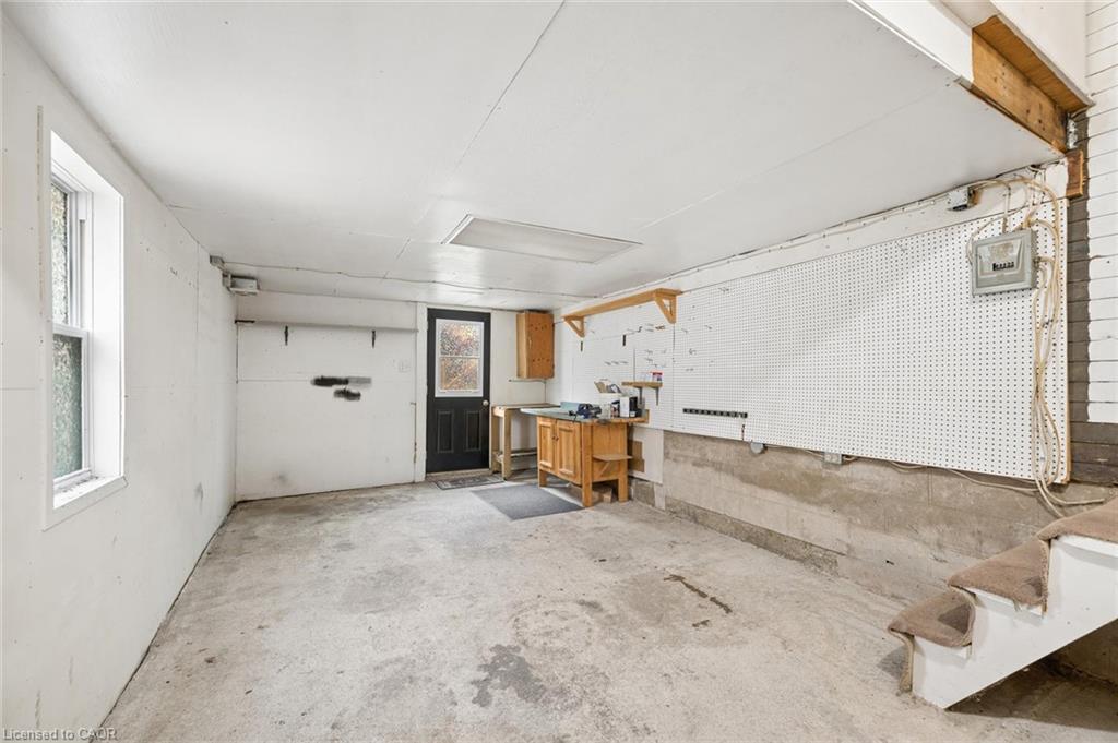 195 Victoria Avenue S Property Photo 23