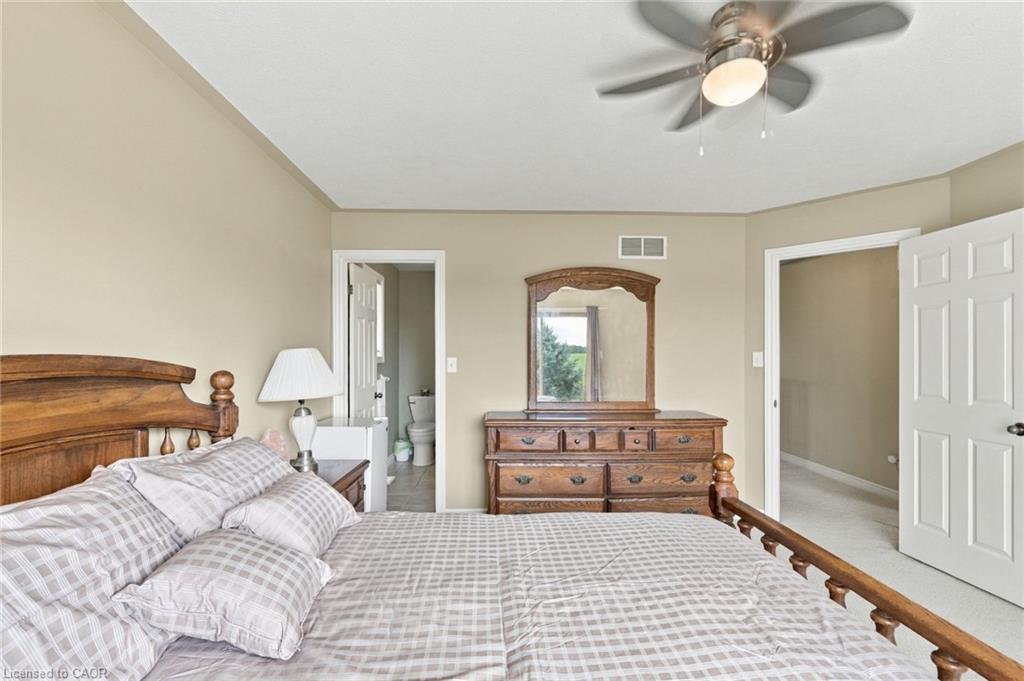 26 Leslie Street Property Photo 19