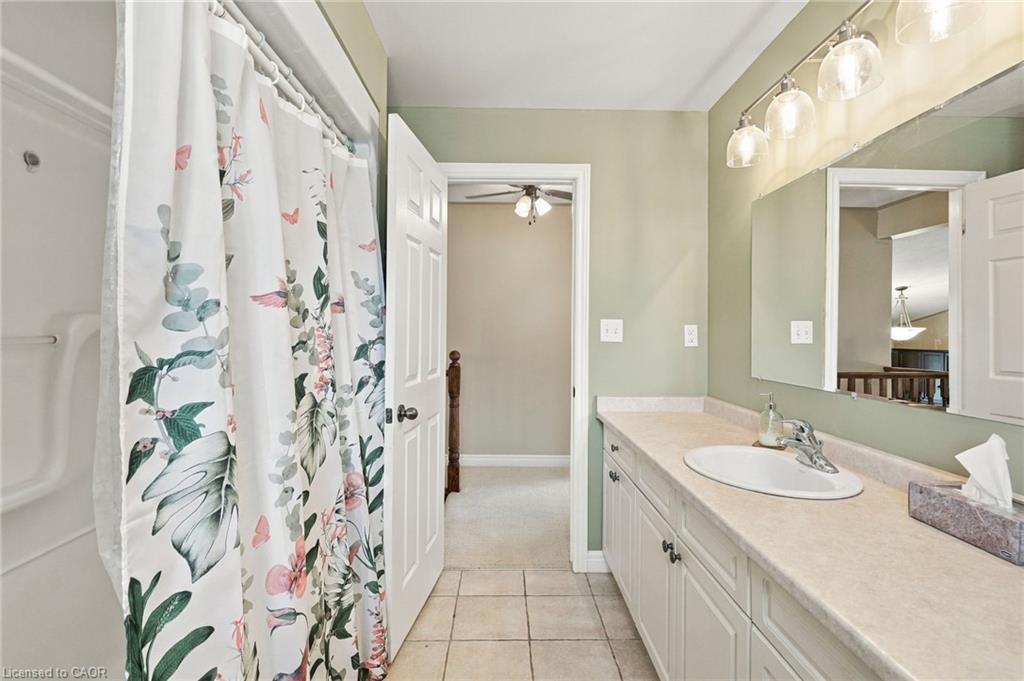 26 Leslie Street Property Photo 20
