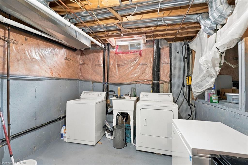 26 Leslie Street Property Photo 30