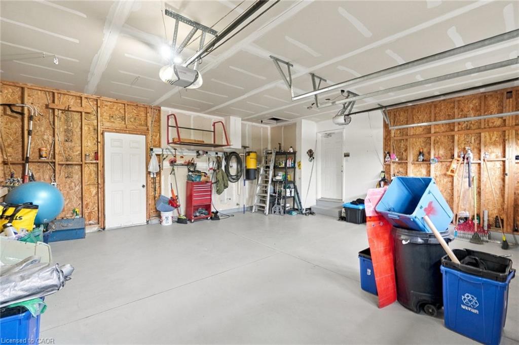 26 Leslie Street Property Photo 31