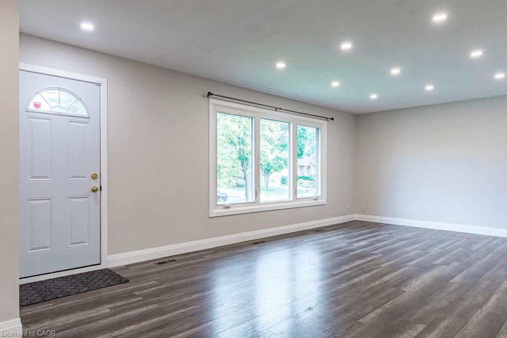 173 West 32nd Street Property Photo 6